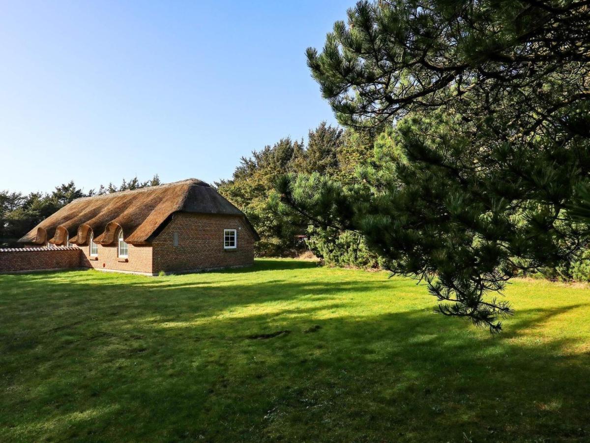Three-Bedroom Holiday Home In Lokken 1 외부 사진